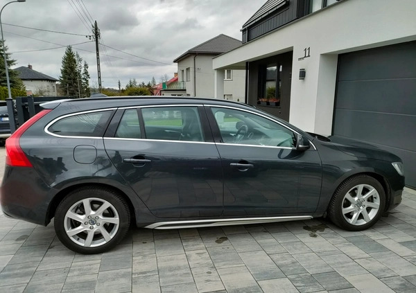 Volvo V60 cena 49900 przebieg: 242153, rok produkcji 2015 z Kowary małe 137